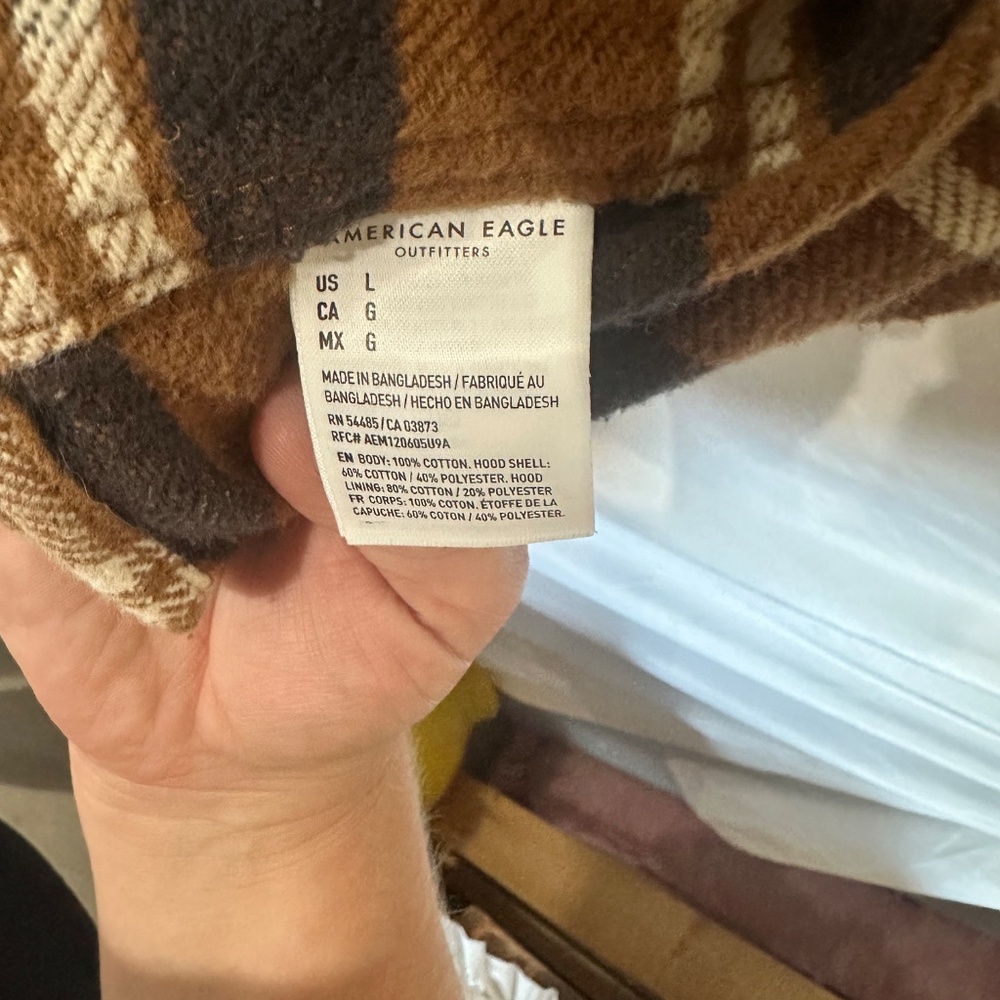 American Eagle Outfitters | Plaid Flannel Hooded Shirt / Jacket | Size Large - Picture 5 of 5